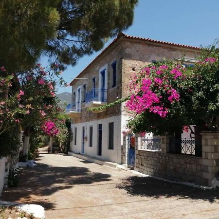 Appartement Veneto'S Garden à Kardamyli Extérieur photo
